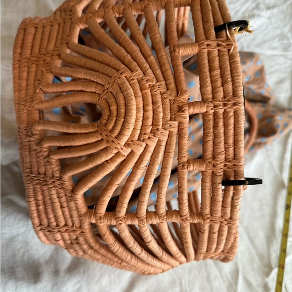 New Sans-Arcidet Collection Designer peach Raffia Woven Basket Bag - Picture 10 of 16